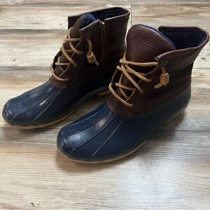 Sperry Women's Brown and Navy Duck Boots